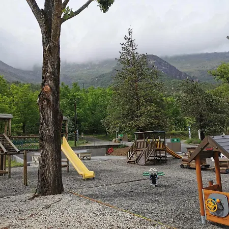 Camping Chasteuil Verdon Provence Campsite